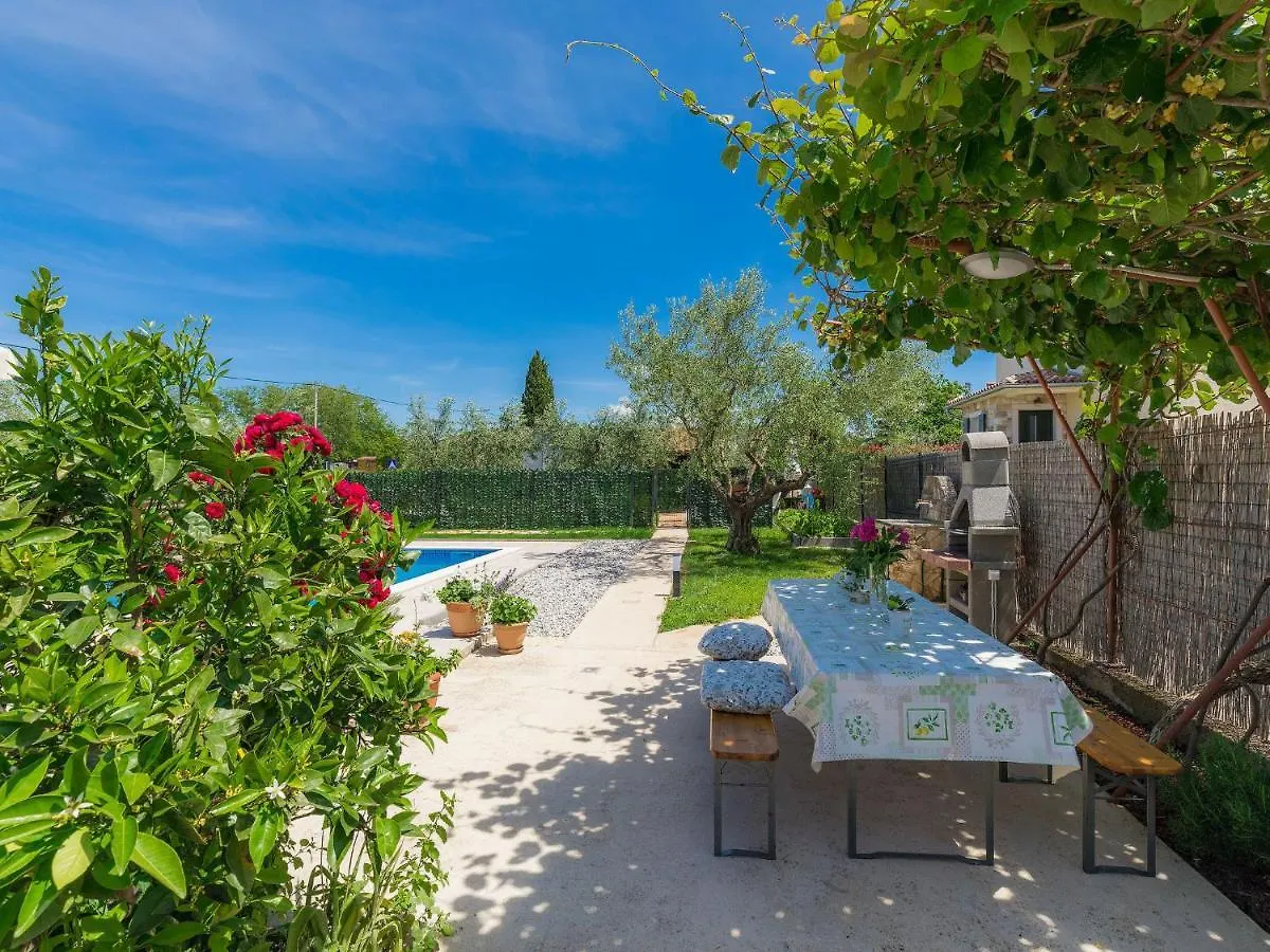 Apartment Chiara By Interhome Novigrad Istria