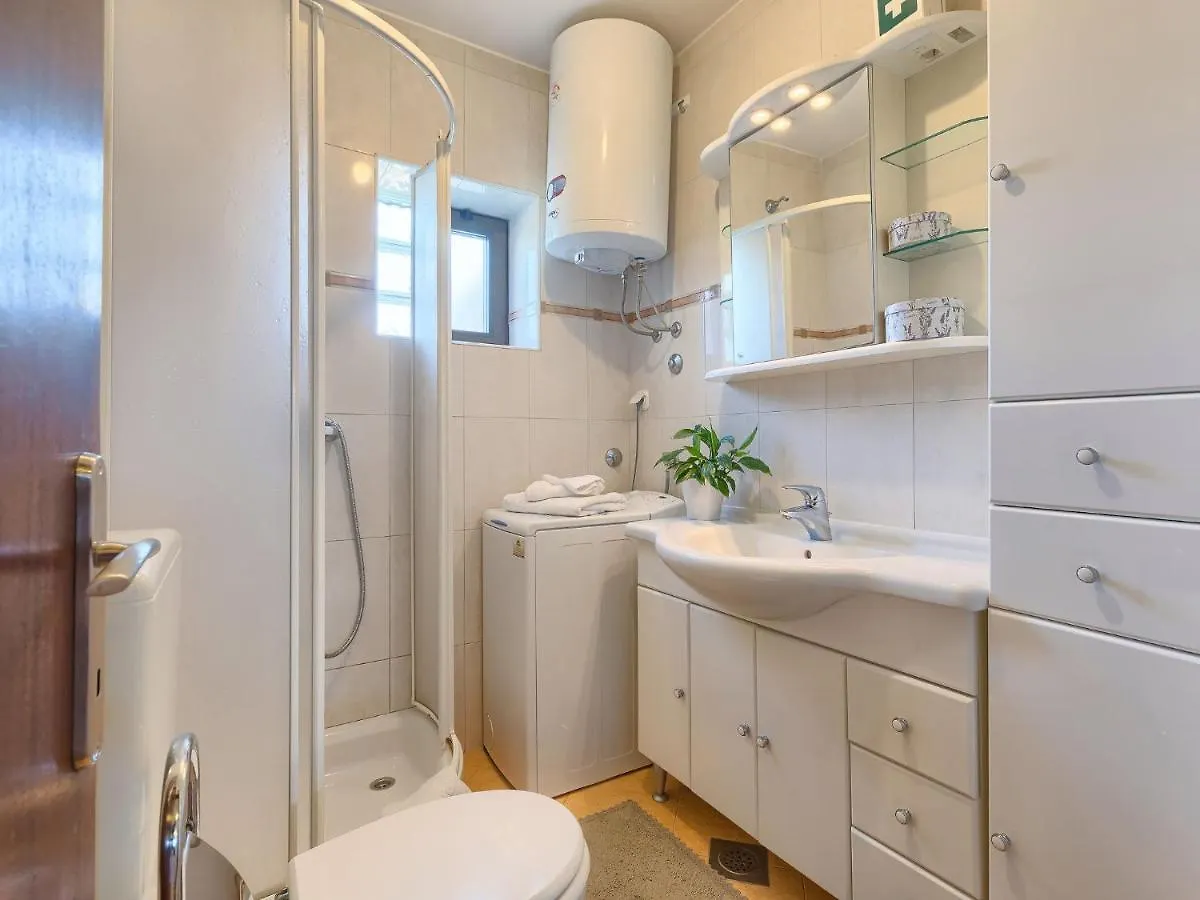 Apartment Chiara By Interhome Novigrad