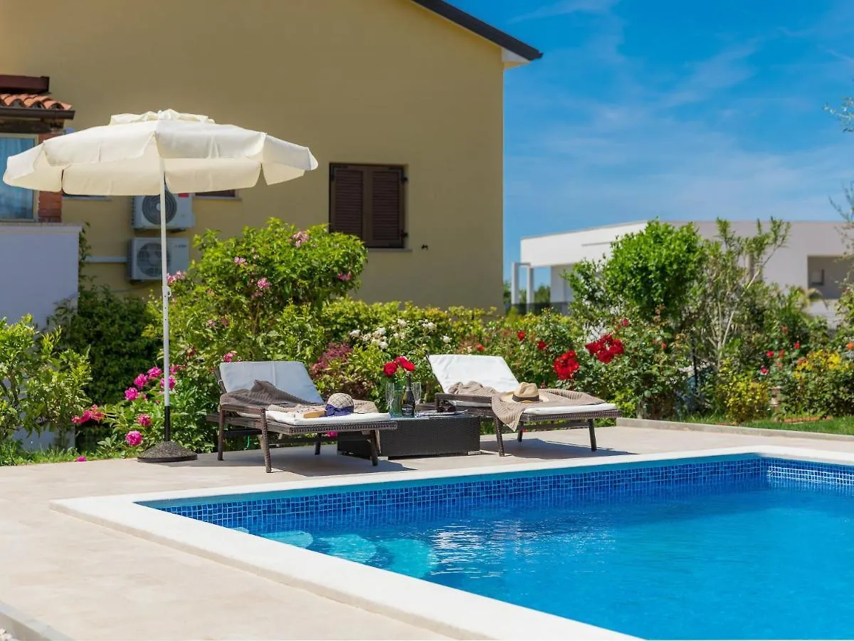 Apartment Chiara By Interhome Novigrad  Croatia